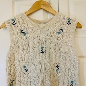 zara white vest xs good condition